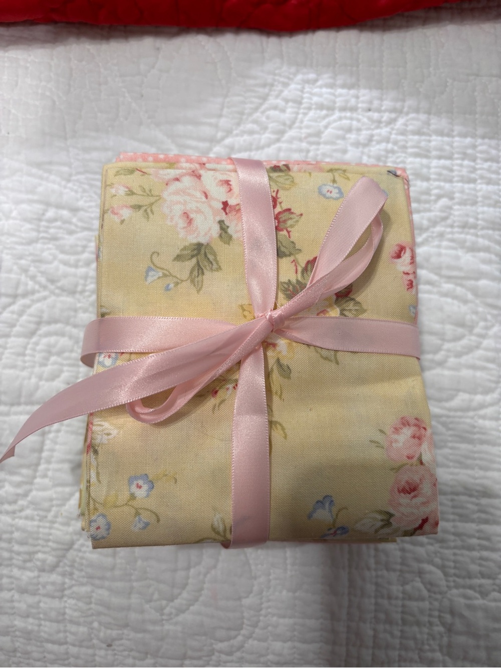 Floral Cotton Quilt Bundle in Pale Yellow with Pink Ribbon